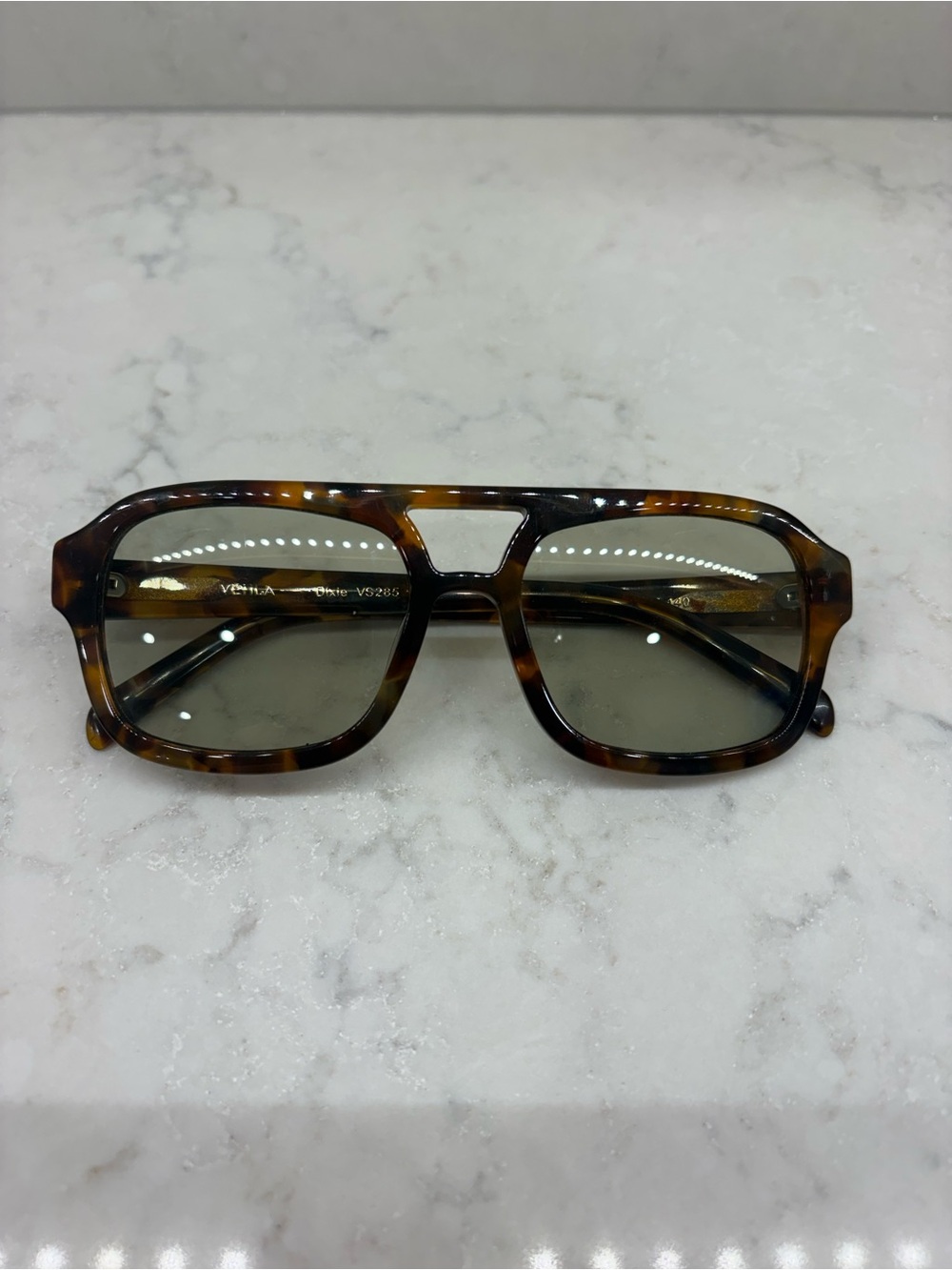 VEHLA Dixie Tort Sage Sunglasses